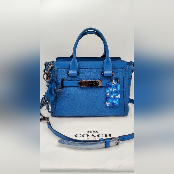 Coach Swagger 21 in Azure Blue Pebbled Leather with Rexy Charm - Picture 3 of 14